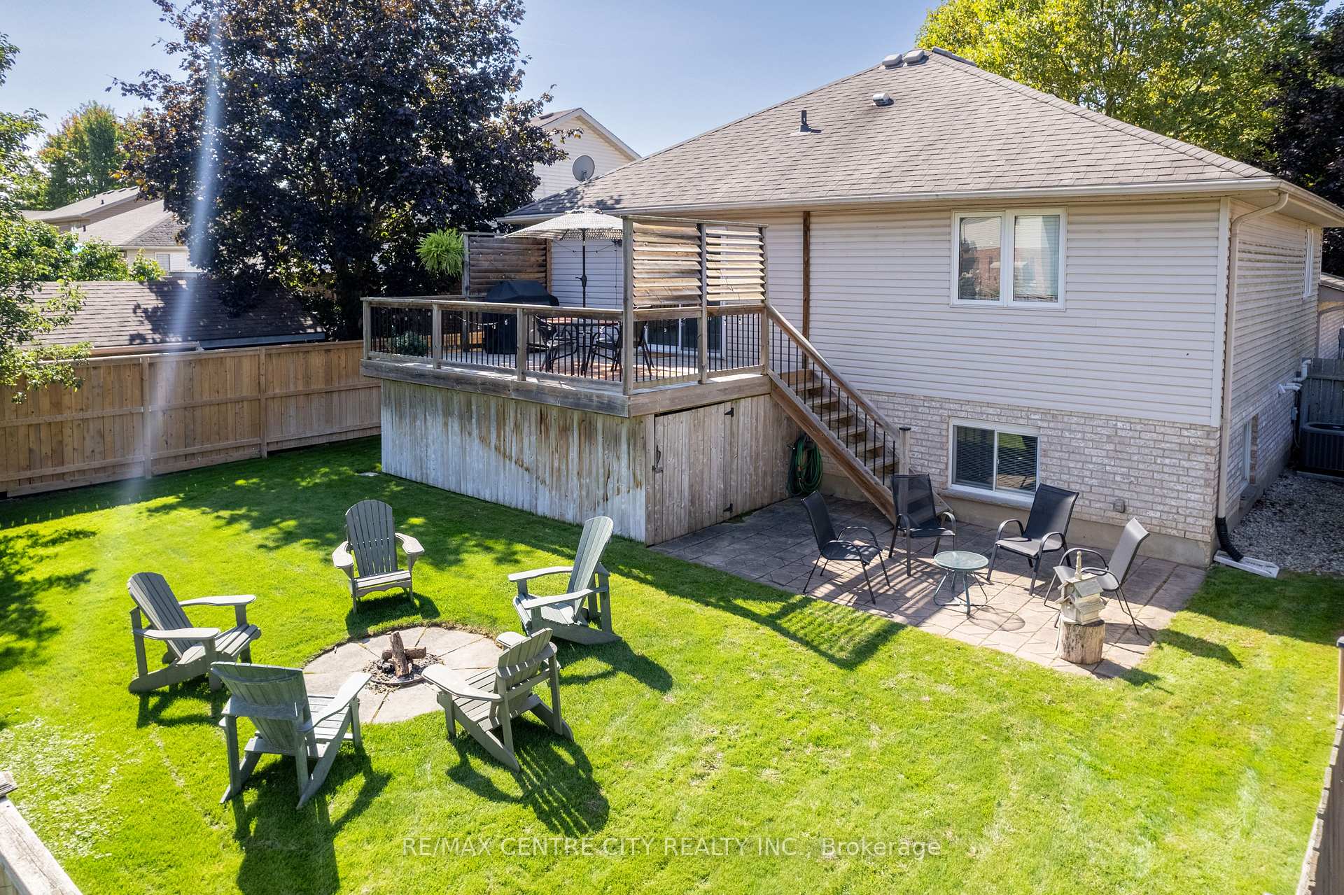 Photo 7 of 495 Riverview Drive, Strathroy-Caradoc, NE — HOMEH