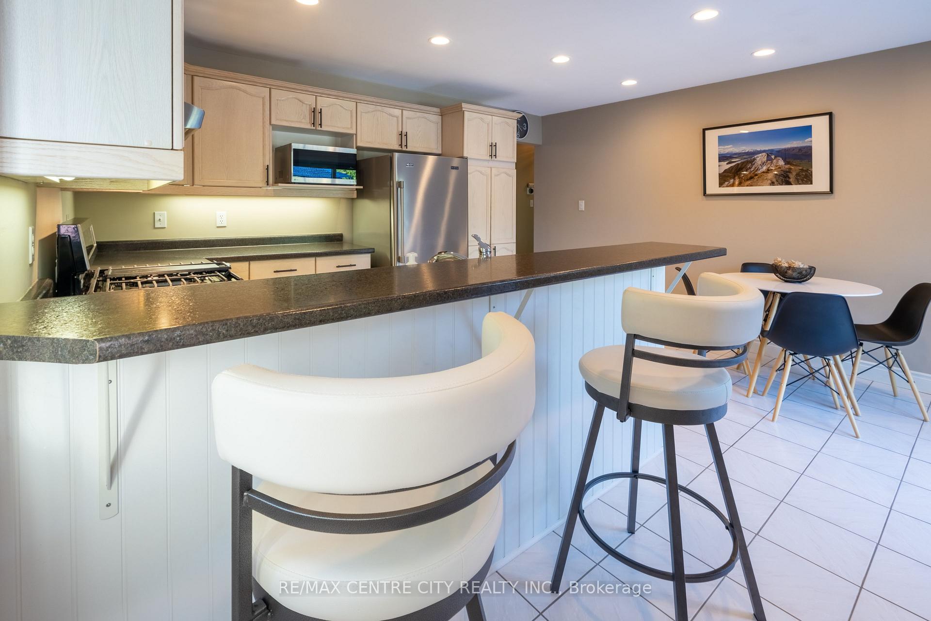 Photo 23 of 495 Riverview Drive, Strathroy-Caradoc, NE — HOMEH