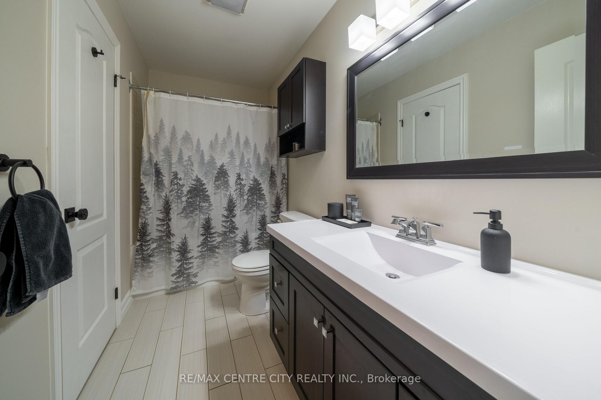 Photo 29 of 495 Riverview Drive, Strathroy-Caradoc, NE — HOMEH