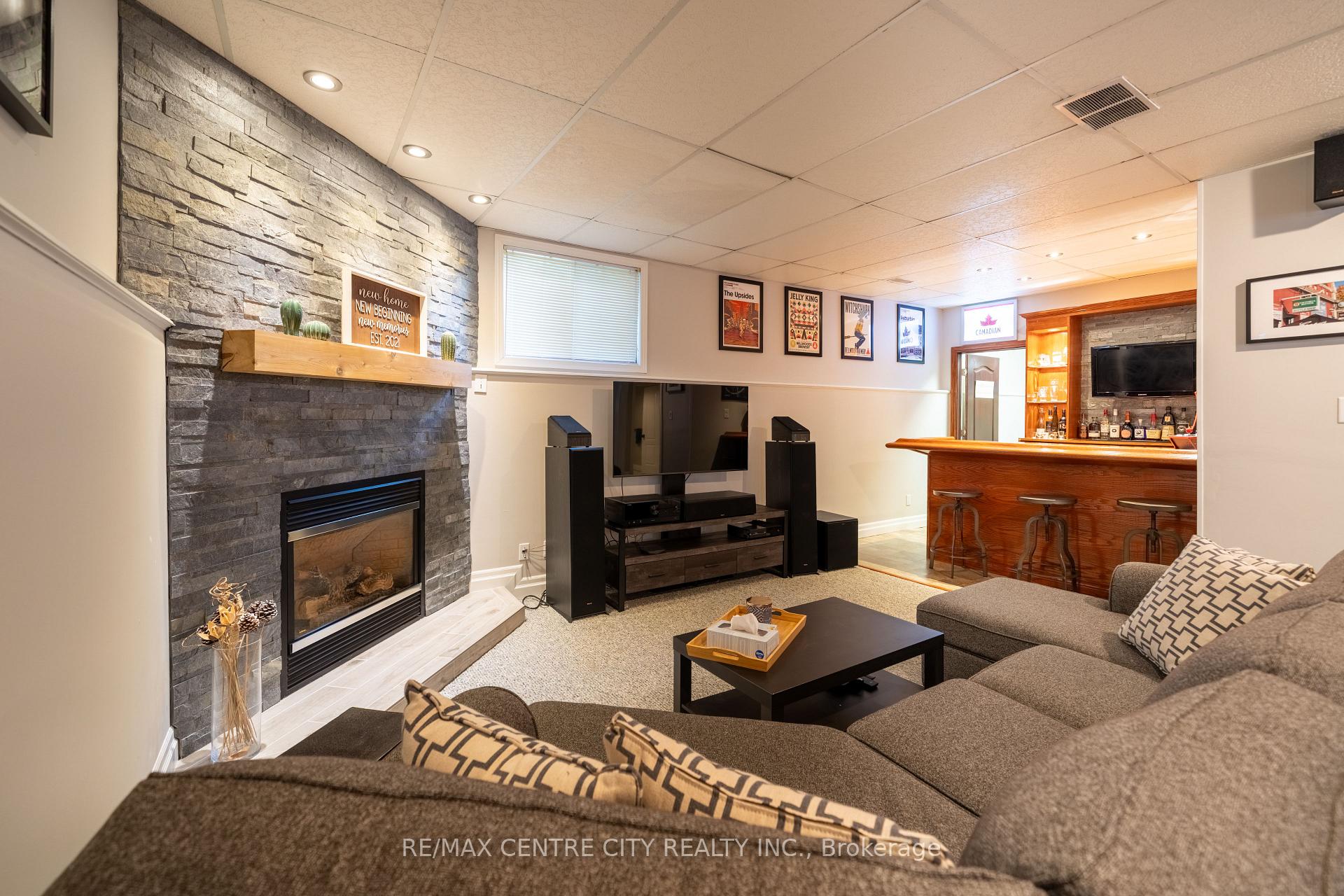Photo 34 of 495 Riverview Drive, Strathroy-Caradoc, NE — HOMEH