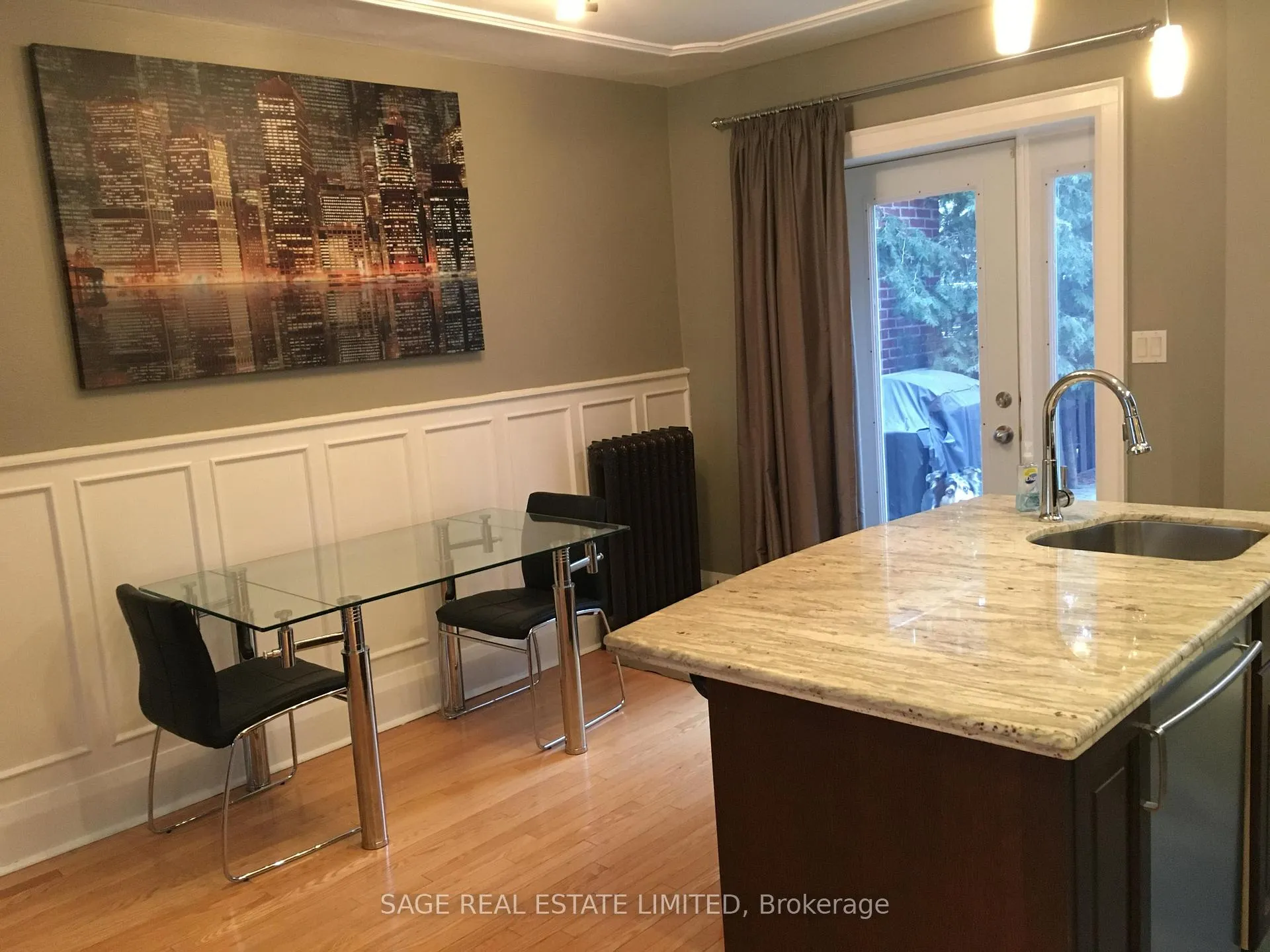 Photo 4 of 569 Soudan Avenue, Toronto, Mount Pleasant East — HOMEH