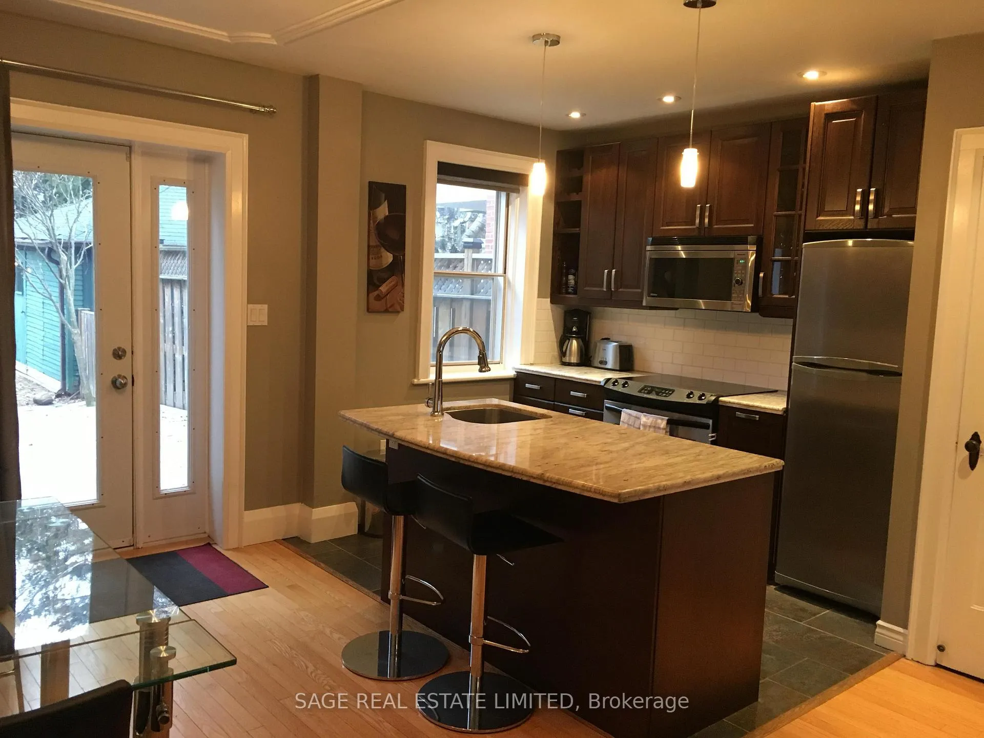 Photo 5 of 569 Soudan Avenue, Toronto, Mount Pleasant East — HOMEH
