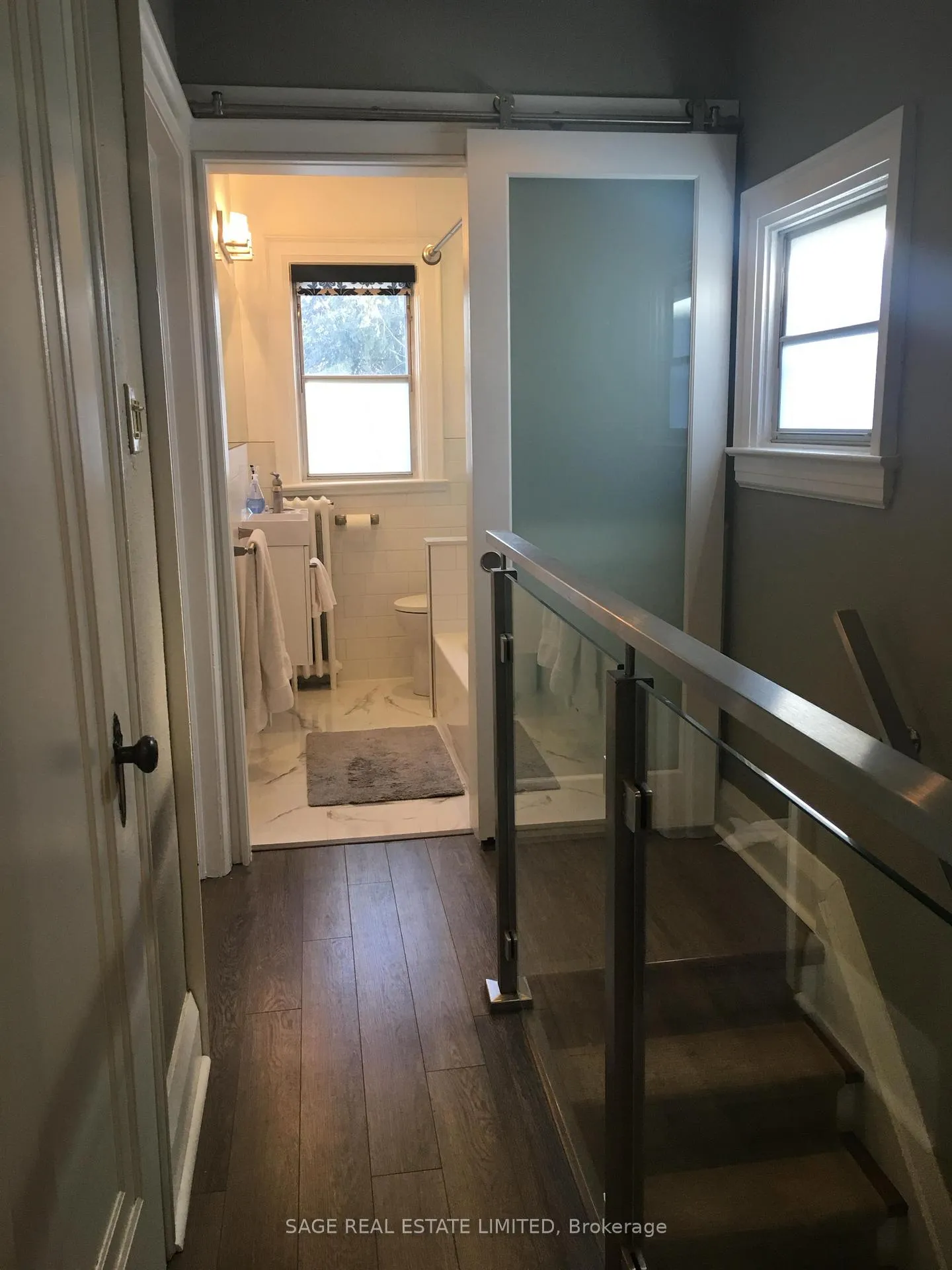 Photo 9 of 569 Soudan Avenue, Toronto, Mount Pleasant East — HOMEH
