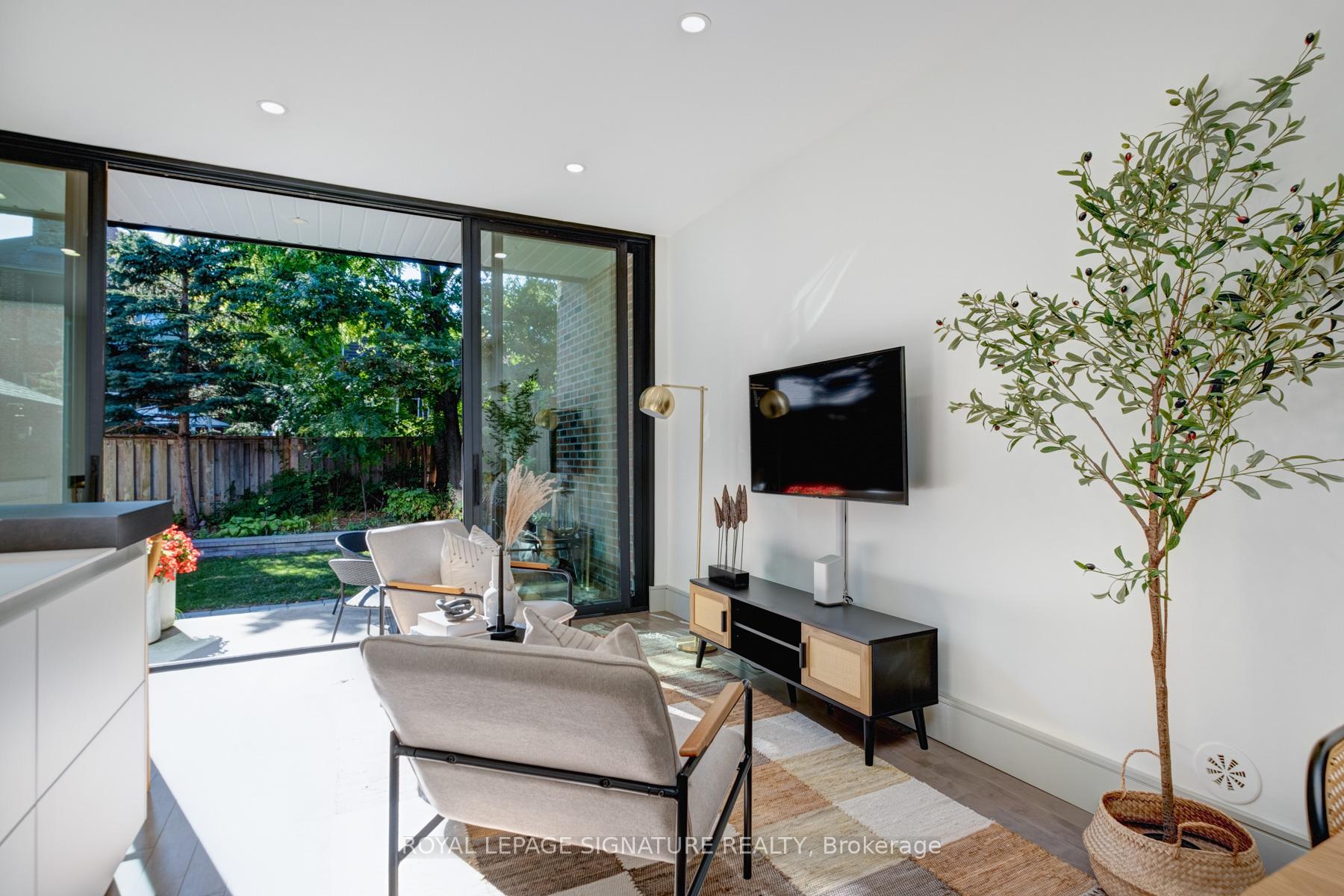Photo 9 of 6 Macnaughton Road, Toronto, Leaside — HOMEH