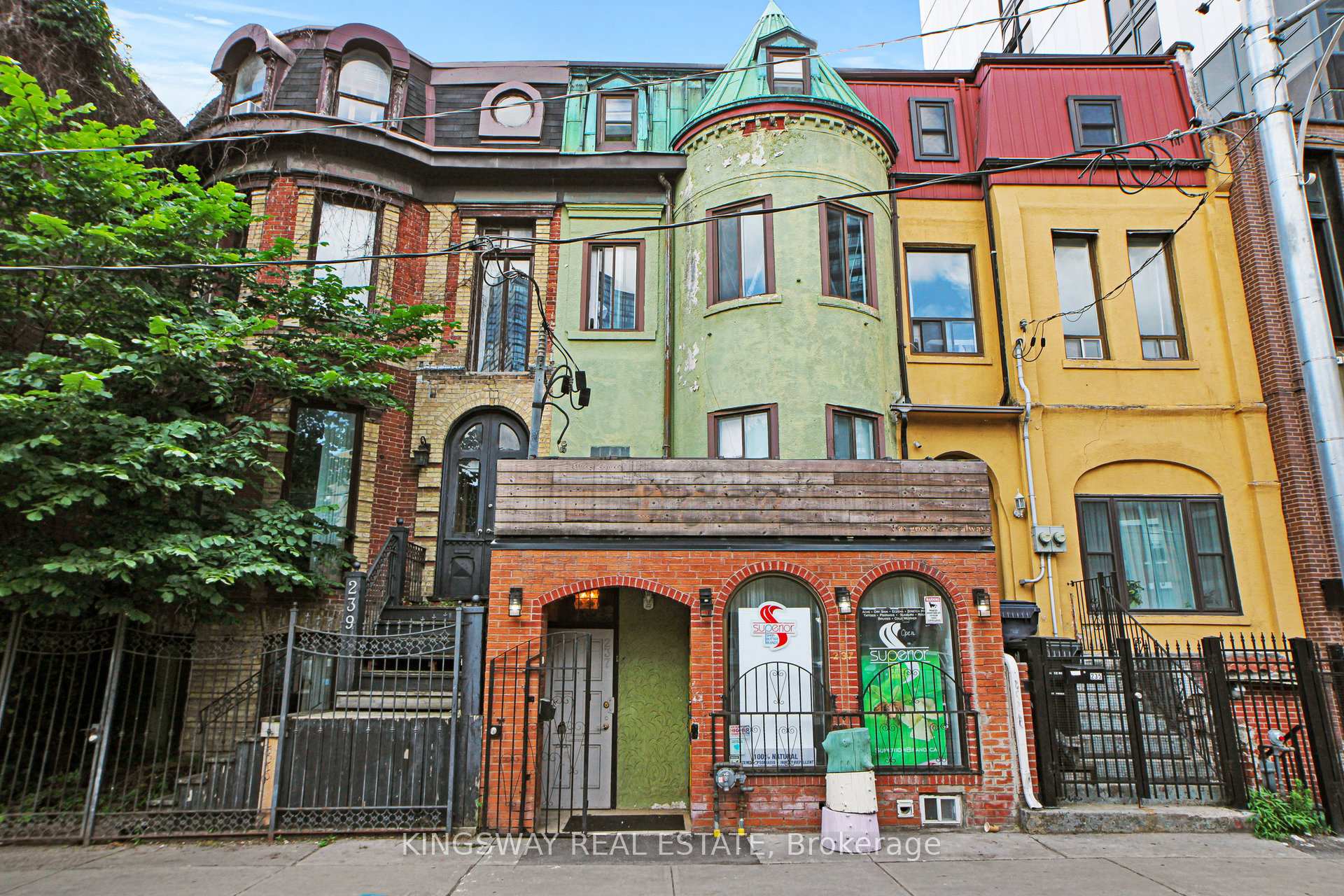 Photo 1 of 237 Dundas Street E, Toronto, Moss Park — HOMEH
