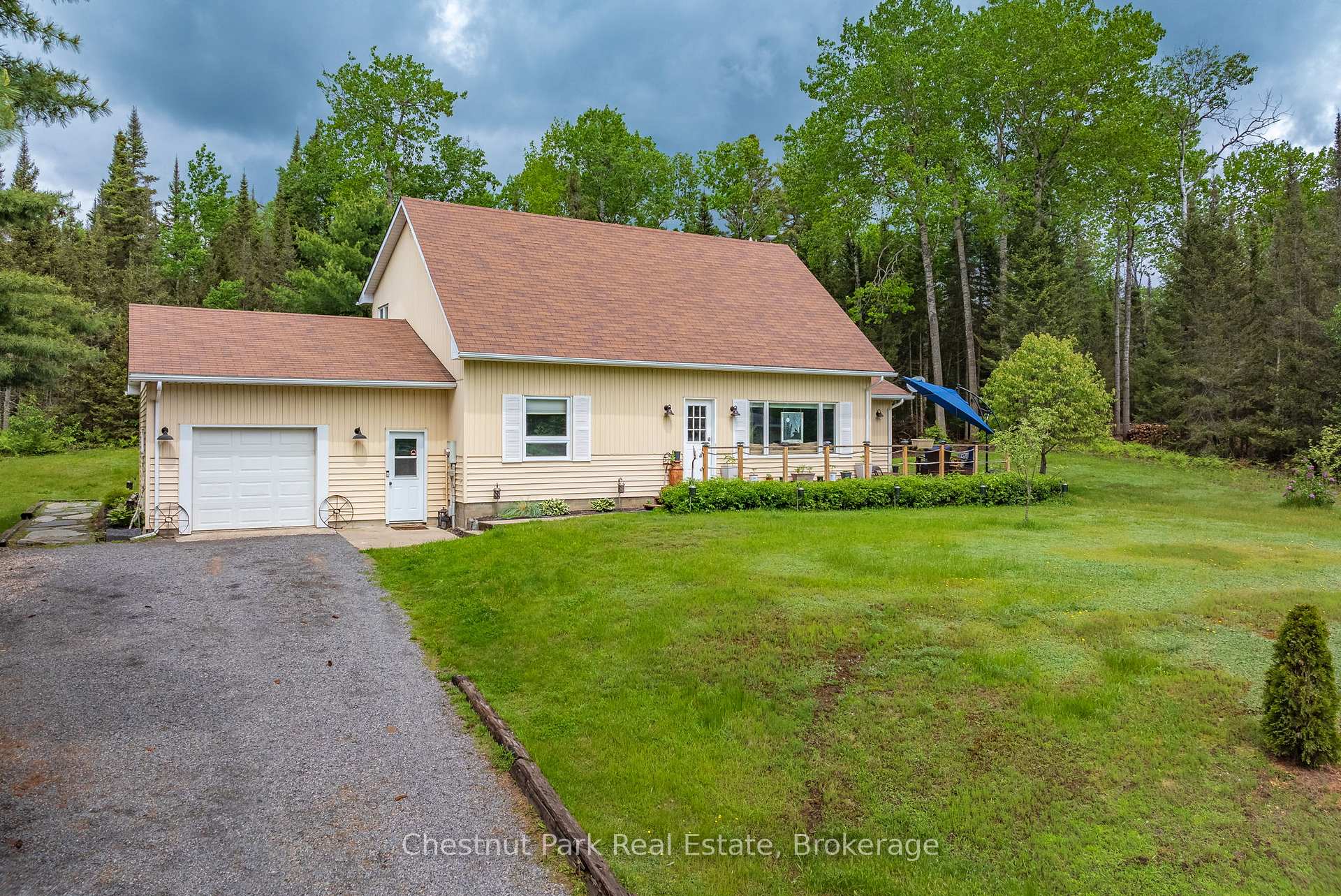 Photo 3 of 156 Lakeshore Road, Strong — HOMEH