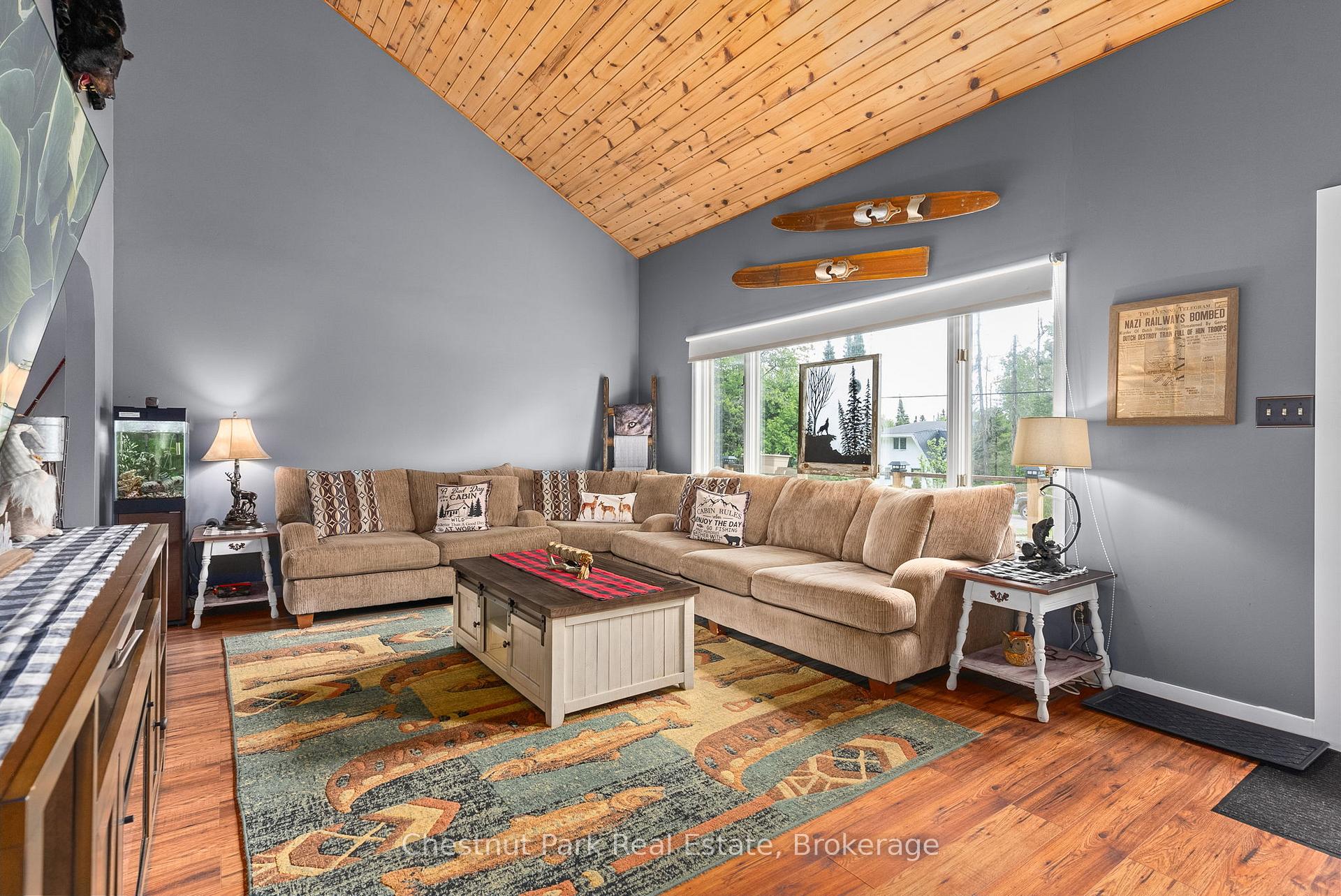 Photo 9 of 156 Lakeshore Road, Strong — HOMEH