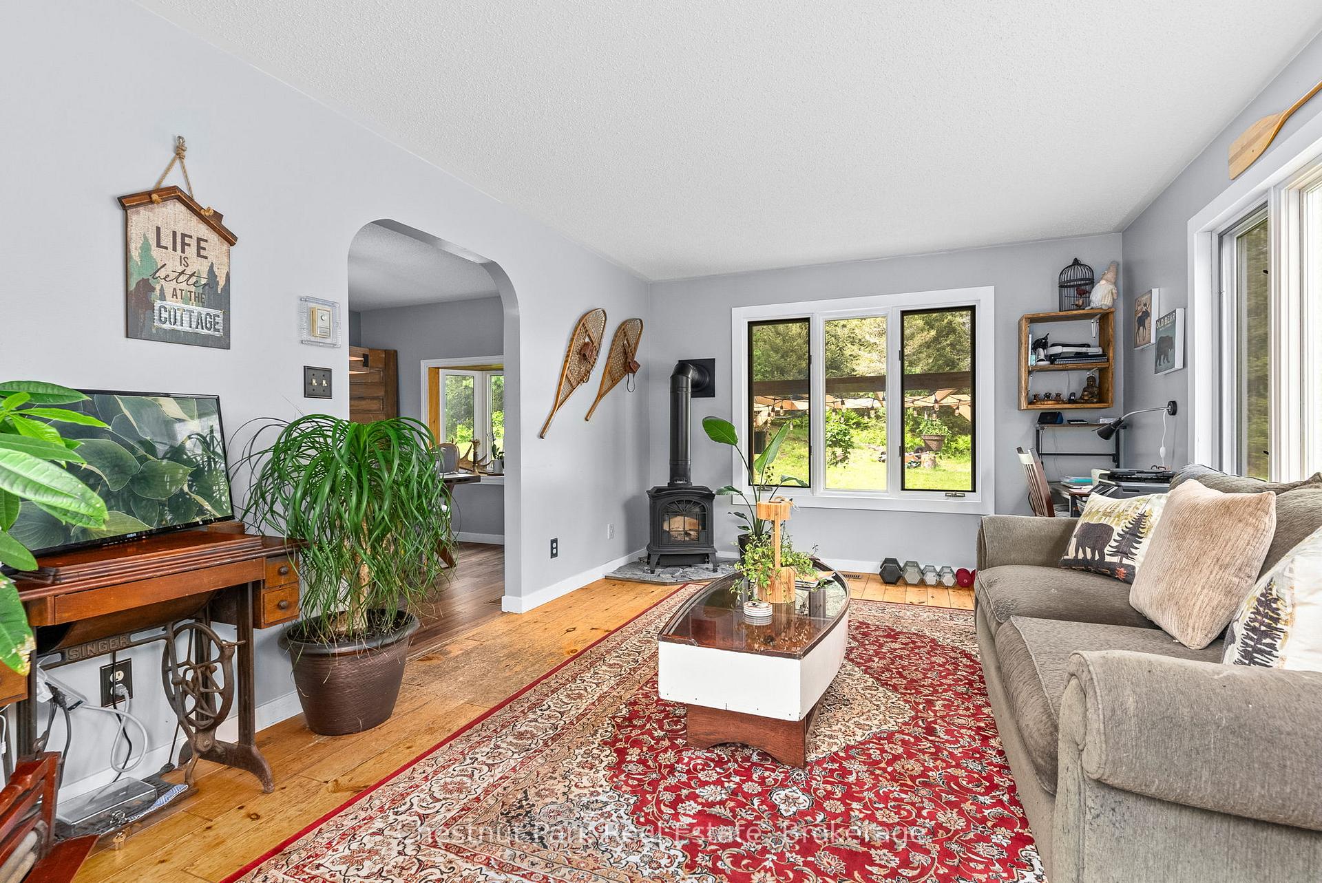 Photo 14 of 156 Lakeshore Road, Strong — HOMEH