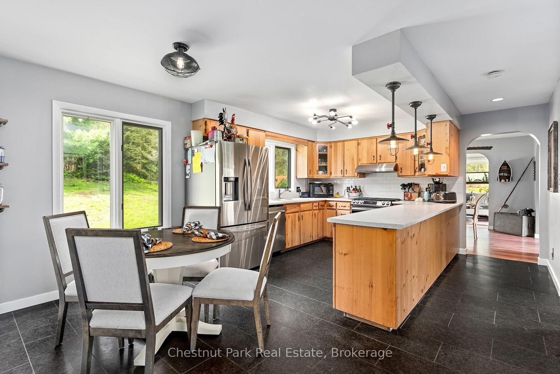 Photo 15 of 156 Lakeshore Road, Strong — HOMEH