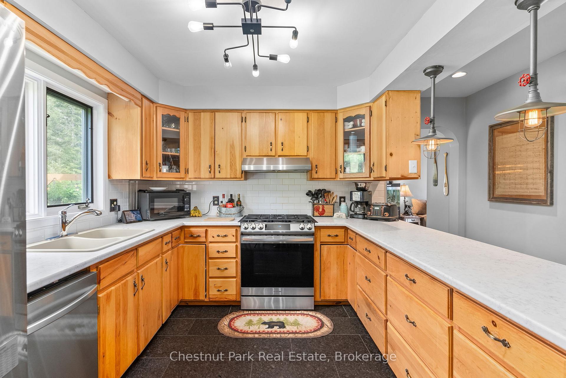 Photo 17 of 156 Lakeshore Road, Strong — HOMEH