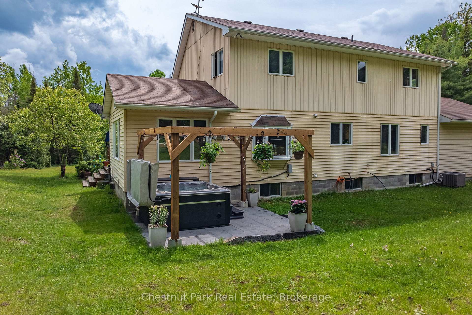 Photo 35 of 156 Lakeshore Road, Strong — HOMEH