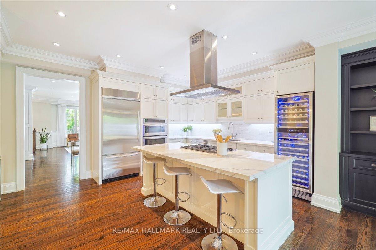 Photo 11 of 135 Glenvale Boulevard, Toronto, Leaside — HOMEH