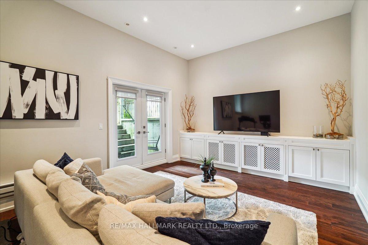 Photo 32 of 135 Glenvale Boulevard, Toronto, Leaside — HOMEH
