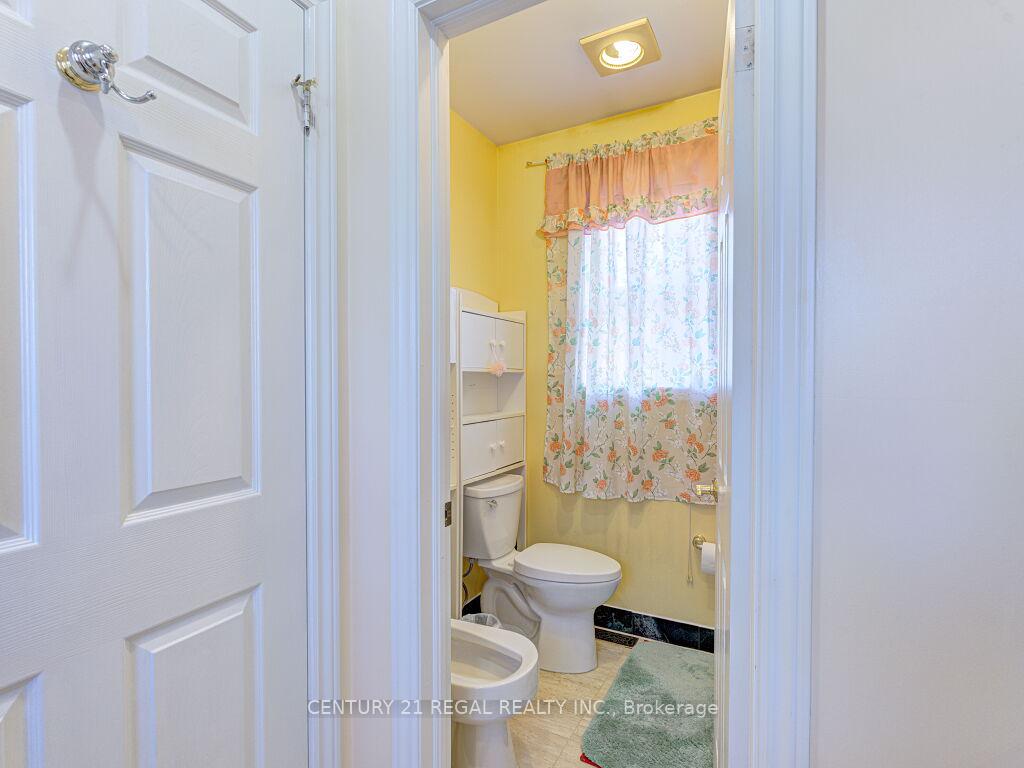Photo 21 of 11 Midburn Avenue, Toronto, Crescent Town — HOMEH