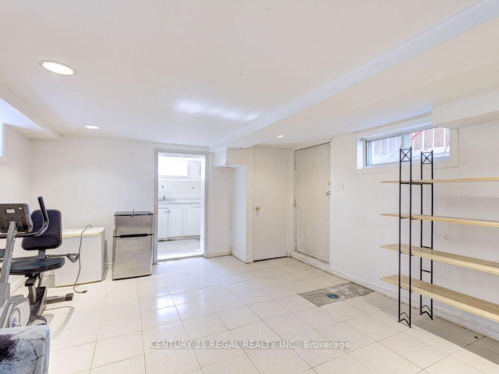 Photo 27 of 11 Midburn Avenue, Toronto, Crescent Town — HOMEH