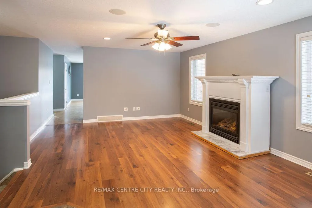 Photo 6 of 12 Peach Tree Boulevard, St. Thomas — HOMEH