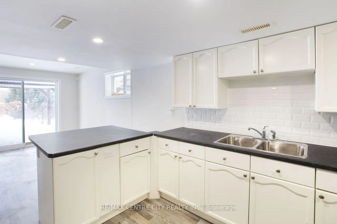 Photo 26 of 12 Peach Tree Boulevard, St. Thomas — HOMEH