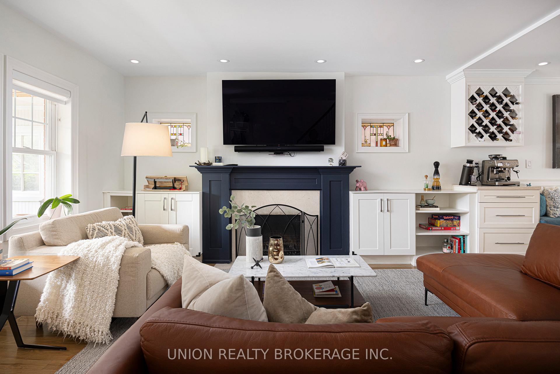 Photo 6 of 10 Selwood Avenue, Toronto, The Beaches — HOMEH
