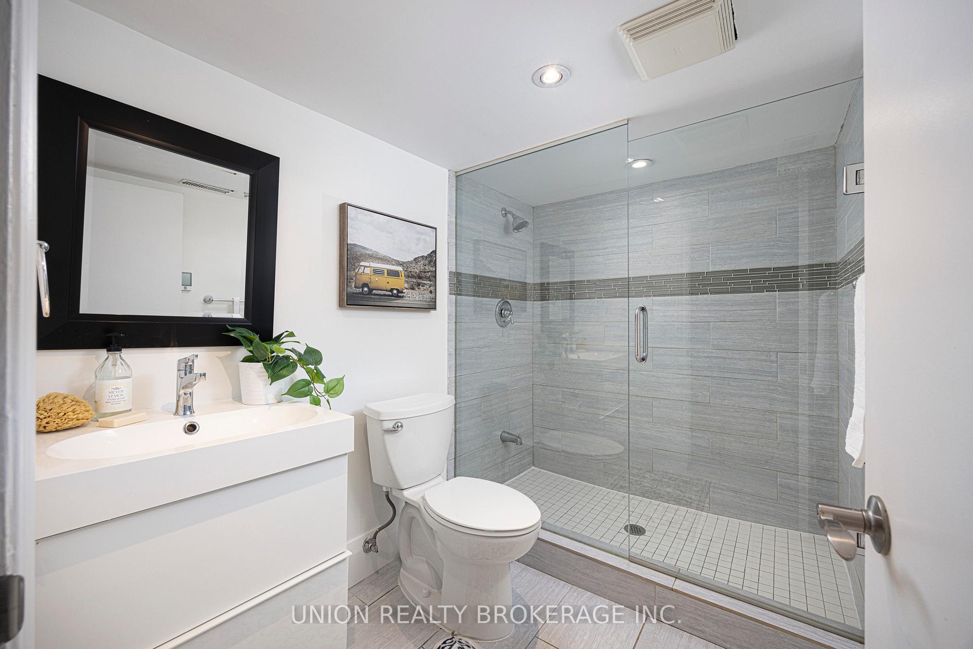 Photo 33 of 10 Selwood Avenue, Toronto, The Beaches — HOMEH