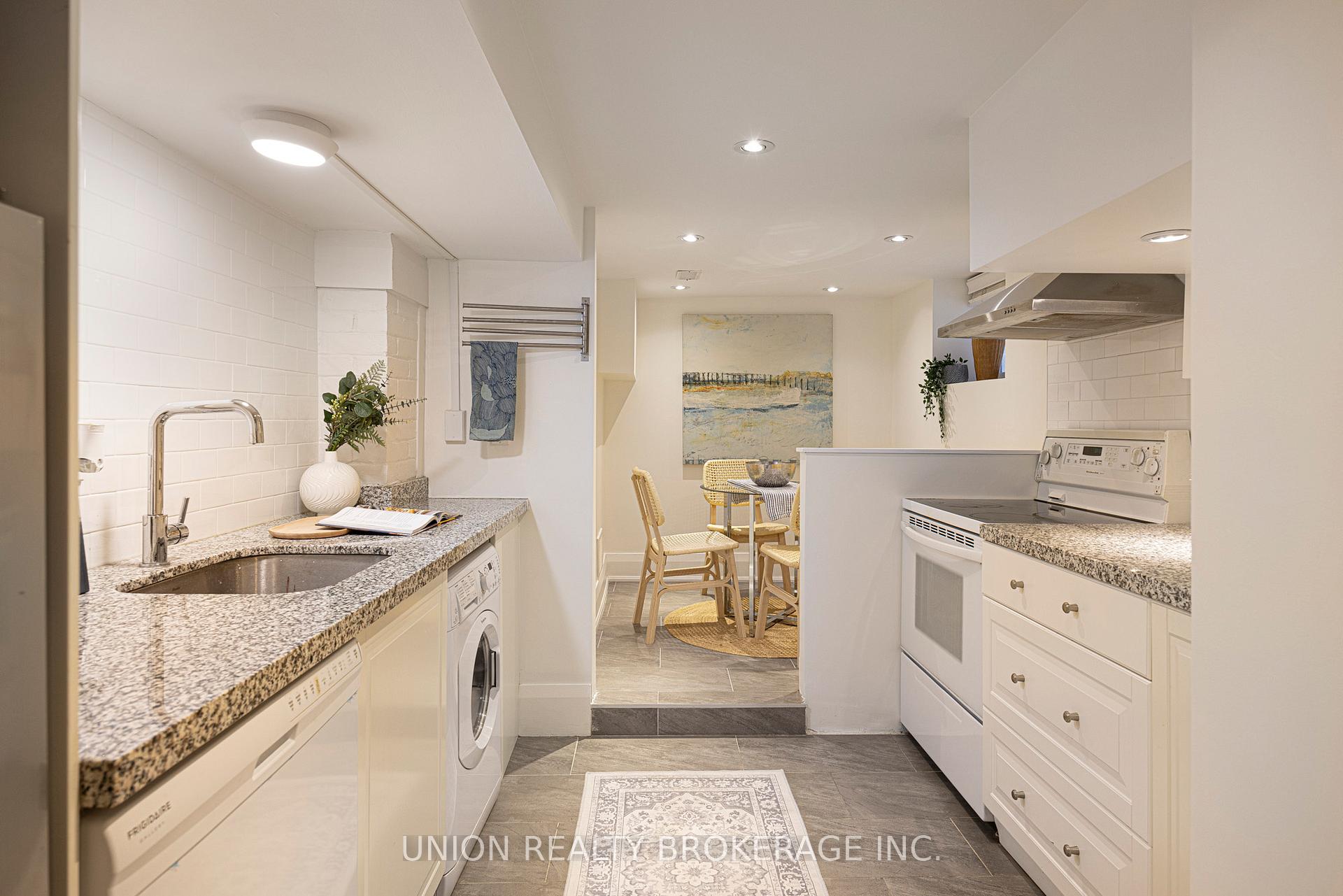 Photo 34 of 10 Selwood Avenue, Toronto, The Beaches — HOMEH