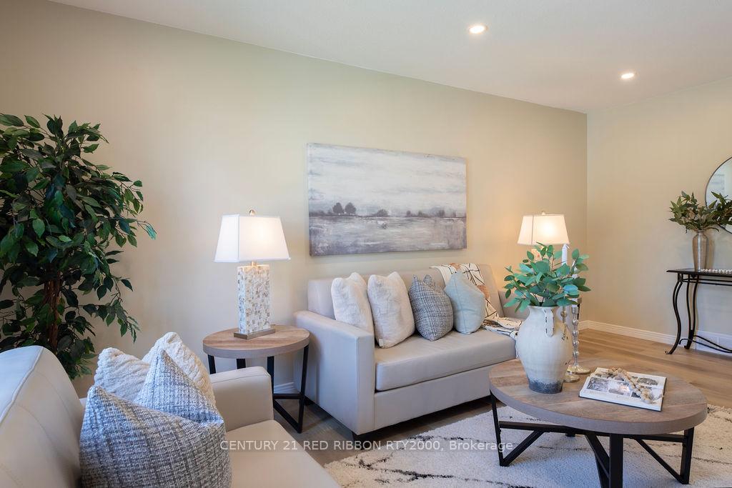 Photo 4 of 152 Beech Street, Strathroy-Caradoc, SW — HOMEH