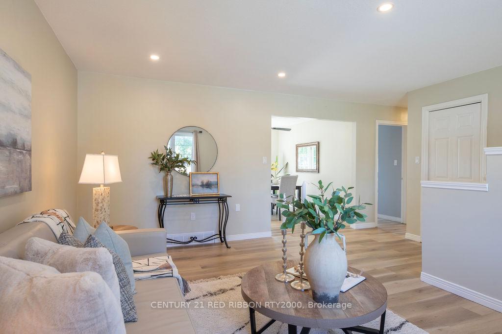Photo 5 of 152 Beech Street, Strathroy-Caradoc, SW — HOMEH