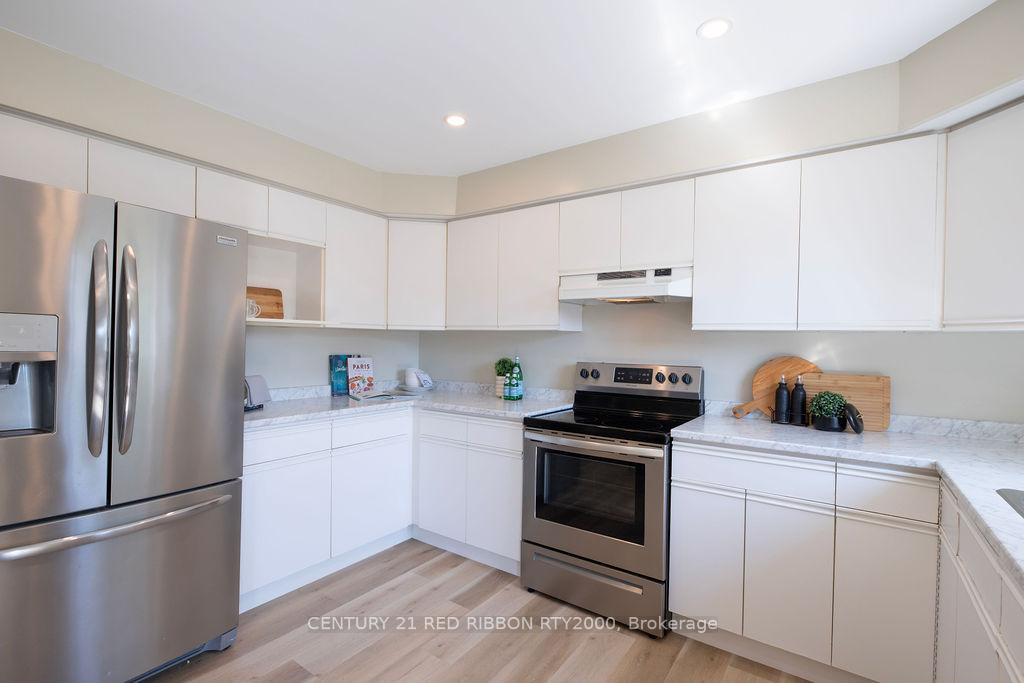 Photo 12 of 152 Beech Street, Strathroy-Caradoc, SW — HOMEH