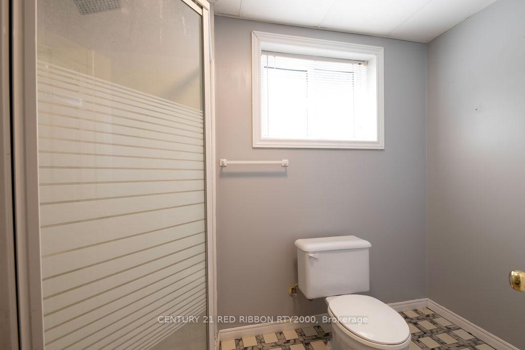 Photo 35 of 152 Beech Street, Strathroy-Caradoc, SW — HOMEH