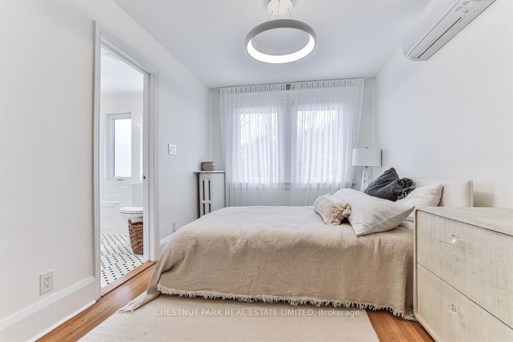 Photo 19 of 54 Standish Avenue, Toronto, Rosedale-Moore Park — HOMEH