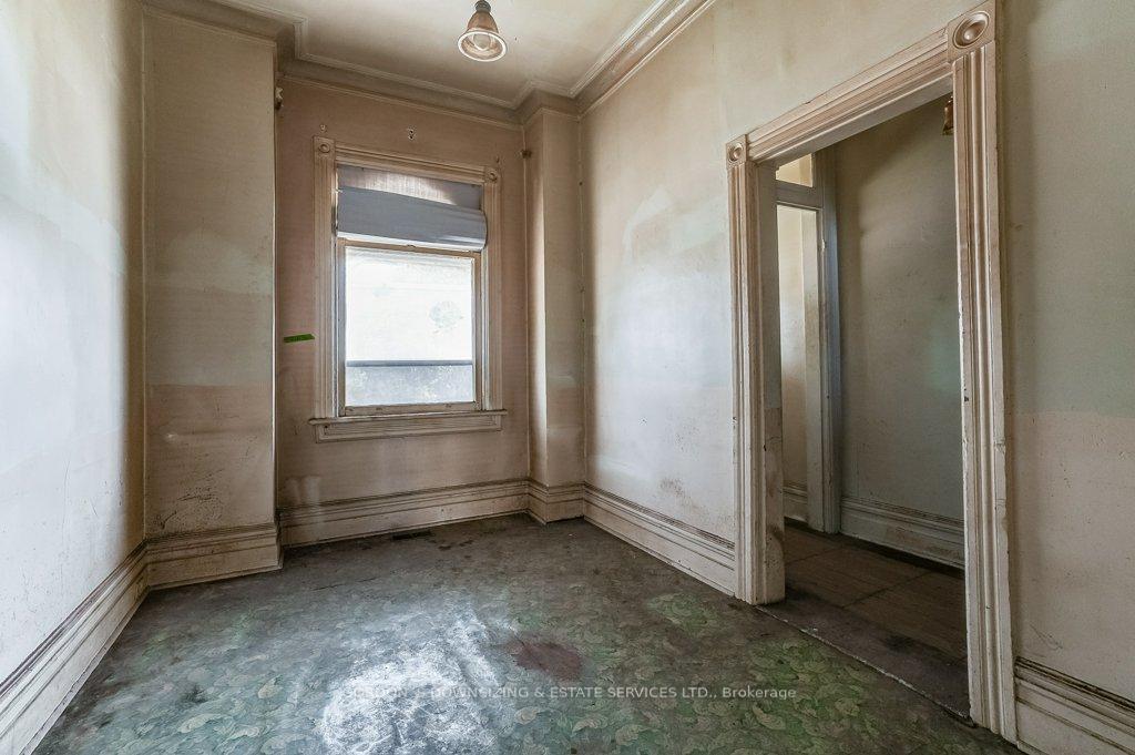 Photo 5 of 6 Paisley Avenue, Toronto, South Riverdale — HOMEH