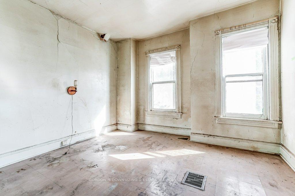 Photo 18 of 6 Paisley Avenue, Toronto, South Riverdale — HOMEH