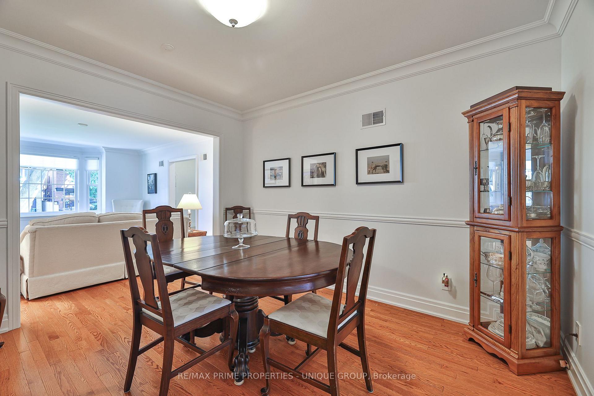 Photo 6 of 4 Tanager Avenue, Toronto, Leaside — HOMEH