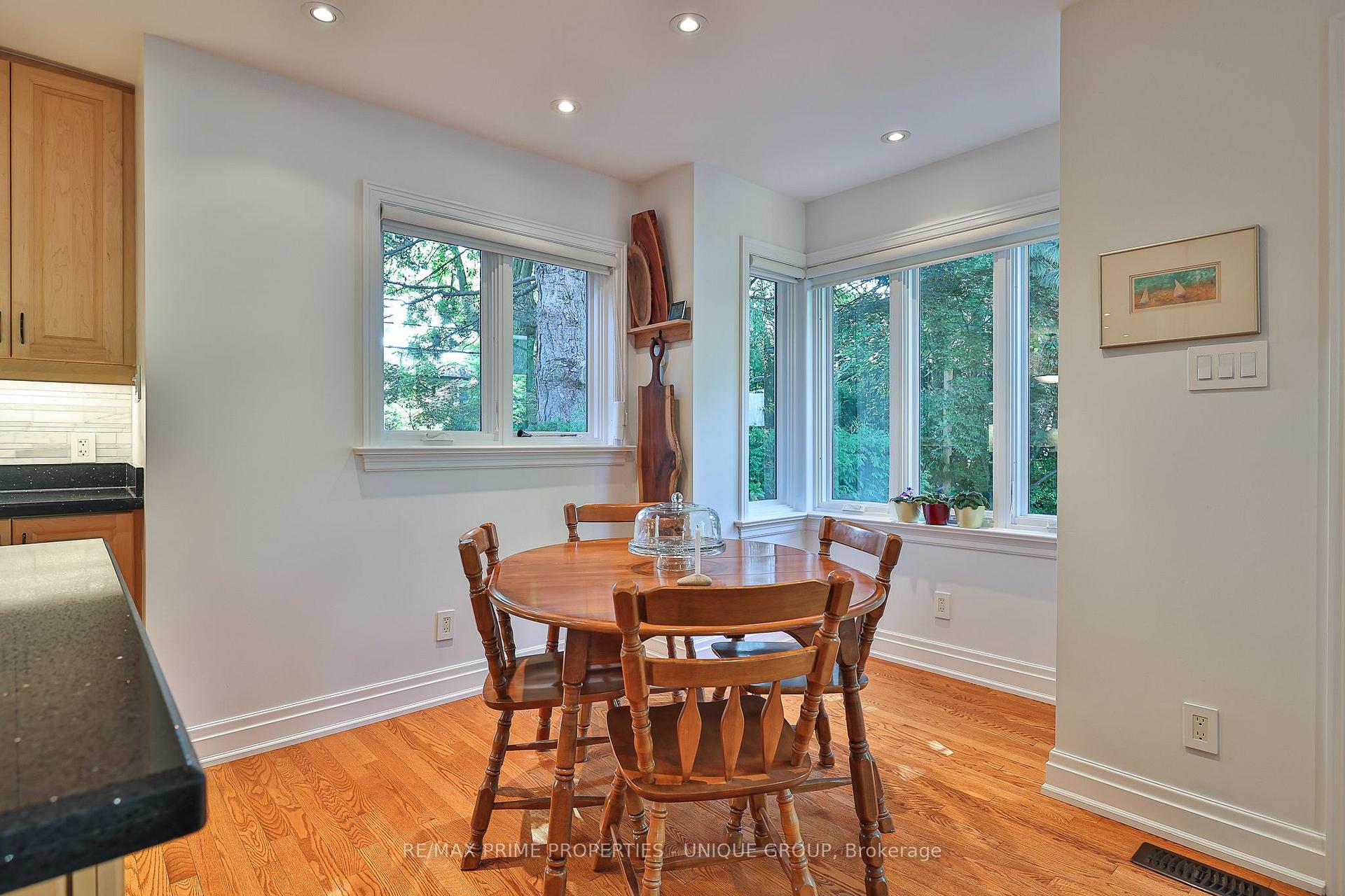 Photo 15 of 4 Tanager Avenue, Toronto, Leaside — HOMEH