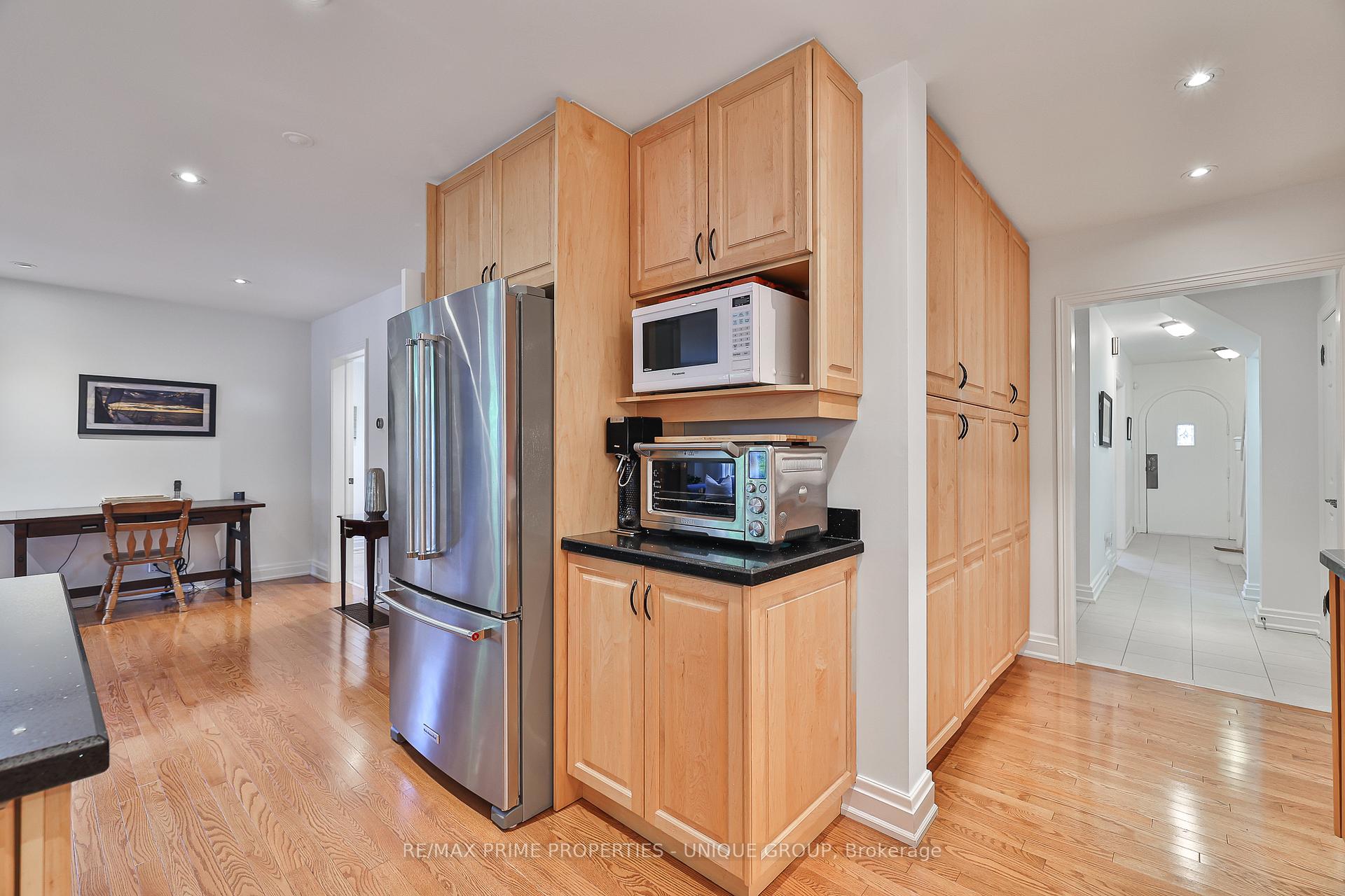 Photo 20 of 4 Tanager Avenue, Toronto, Leaside — HOMEH