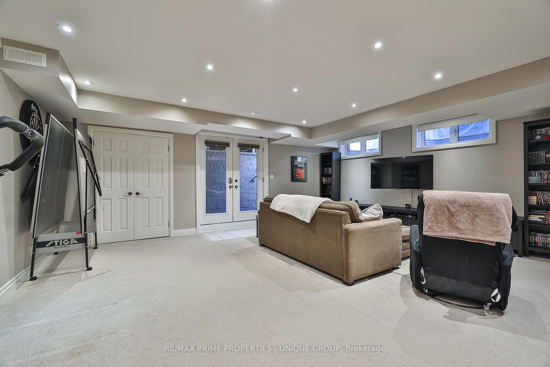 Photo 40 of 4 Tanager Avenue, Toronto, Leaside — HOMEH