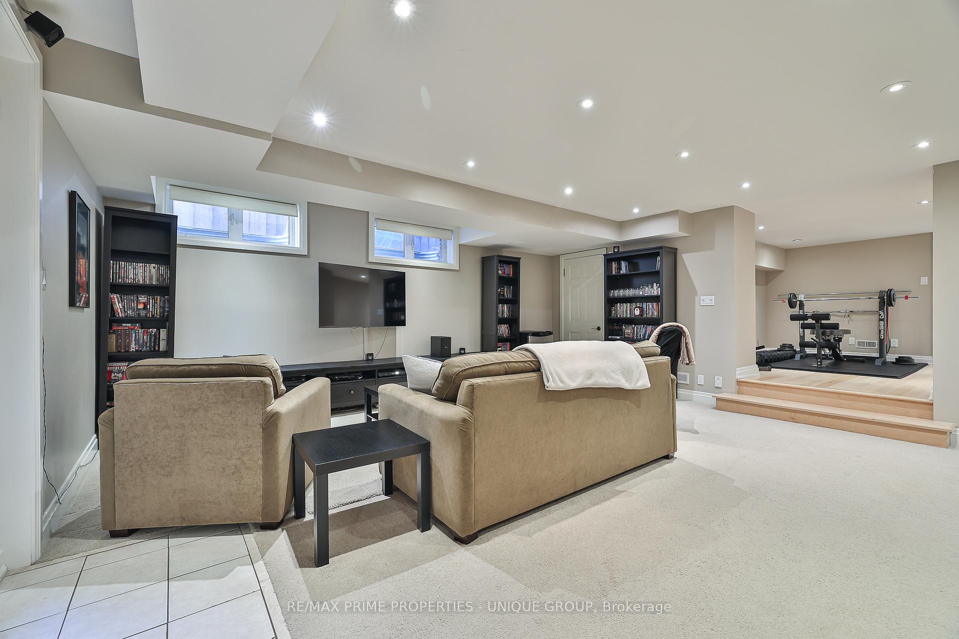 Photo 41 of 4 Tanager Avenue, Toronto, Leaside — HOMEH