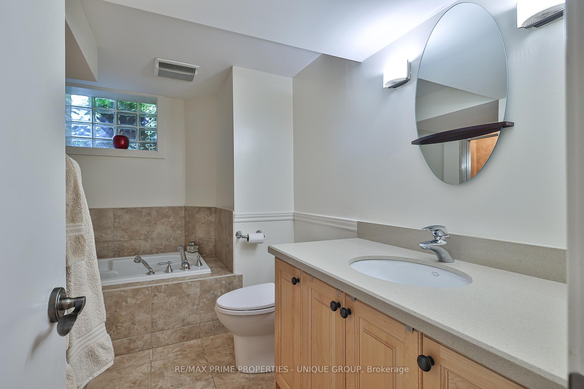 Photo 43 of 4 Tanager Avenue, Toronto, Leaside — HOMEH