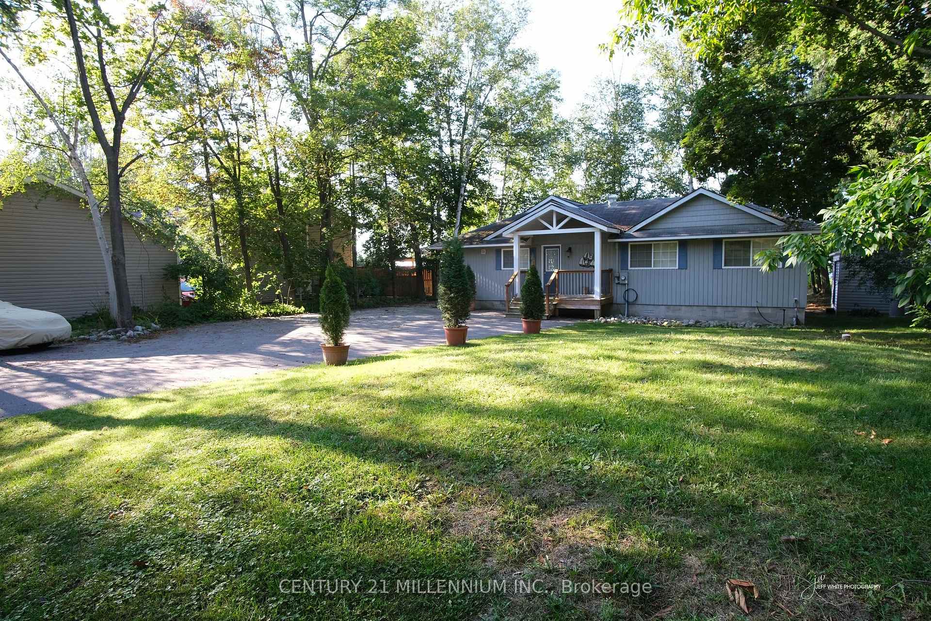 Photo 3 of 1354 Tiny Beaches Road N, Tiny, Rural Tiny — HOMEH