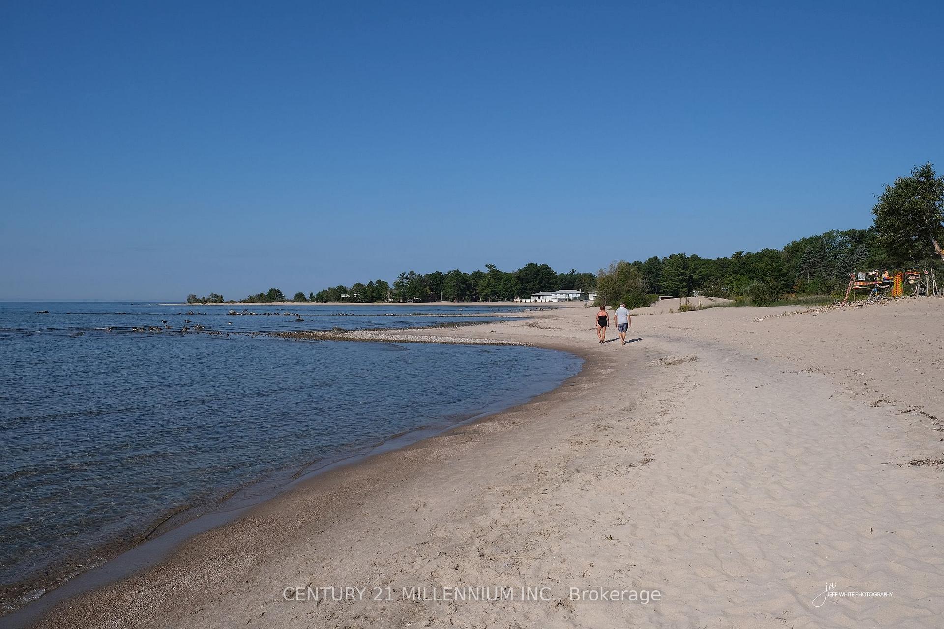 Photo 23 of 1354 Tiny Beaches Road N, Tiny, Rural Tiny — HOMEH