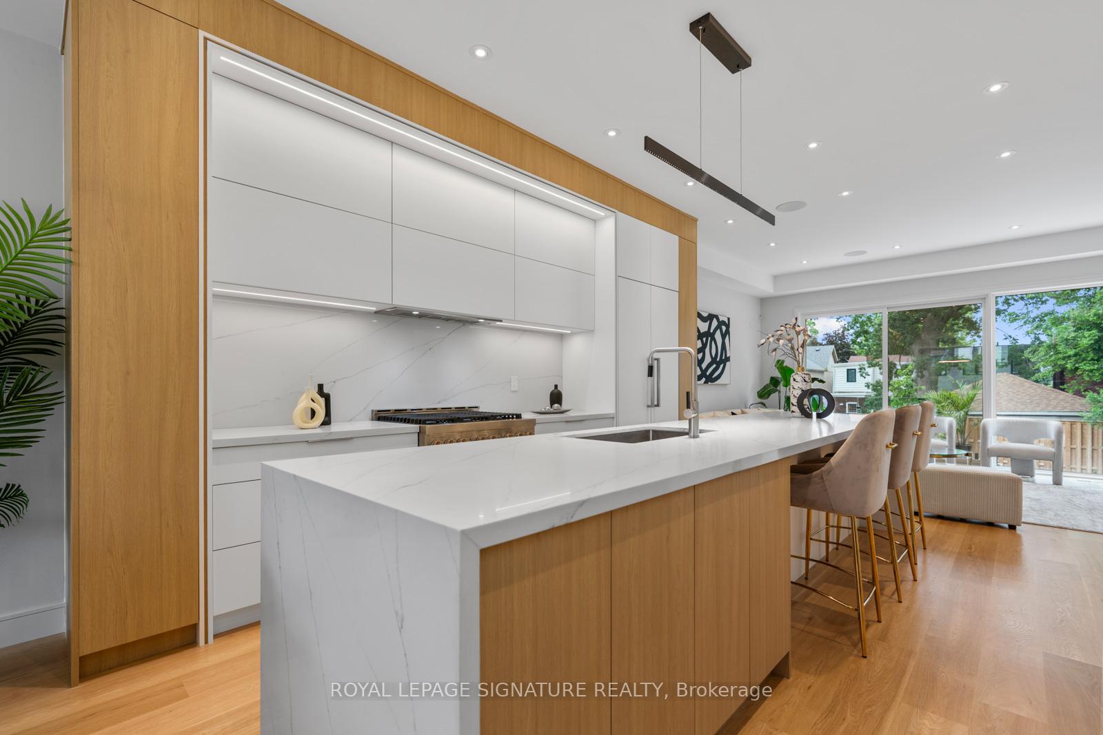 Photo 7 of 105 Gledhill Avenue, Toronto, Woodbine-Lumsden — HOMEH