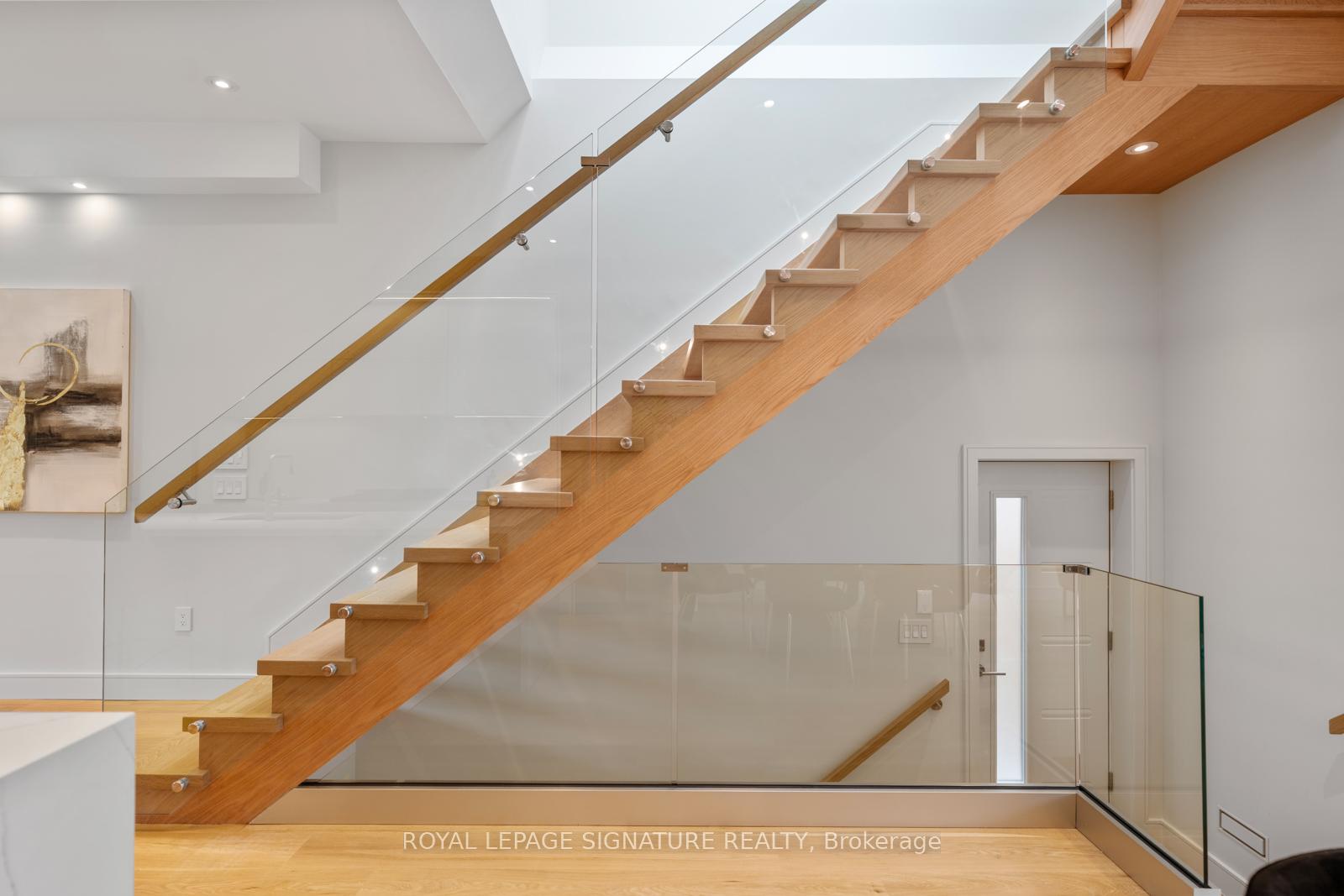Photo 16 of 105 Gledhill Avenue, Toronto, Woodbine-Lumsden — HOMEH