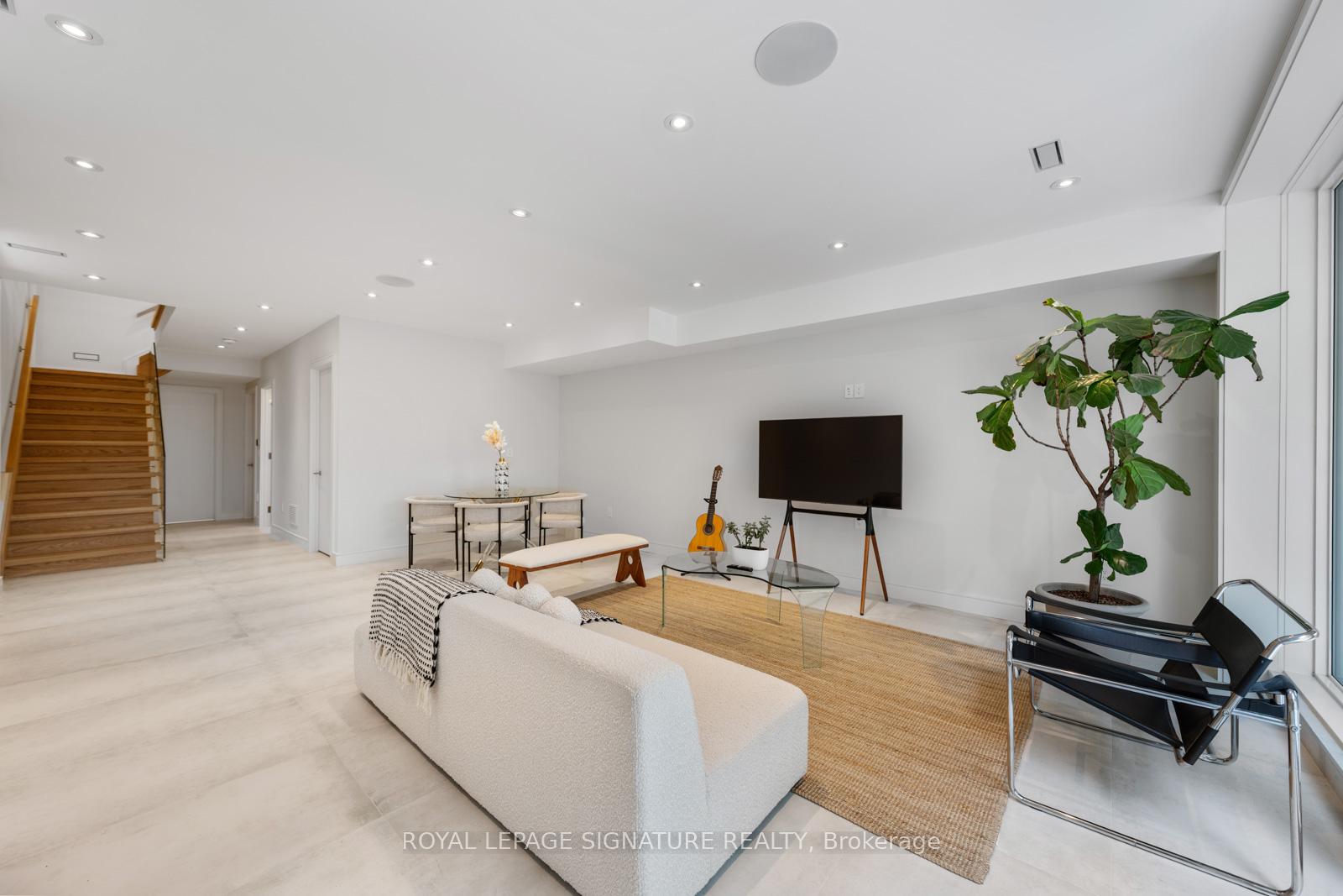 Photo 37 of 105 Gledhill Avenue, Toronto, Woodbine-Lumsden — HOMEH