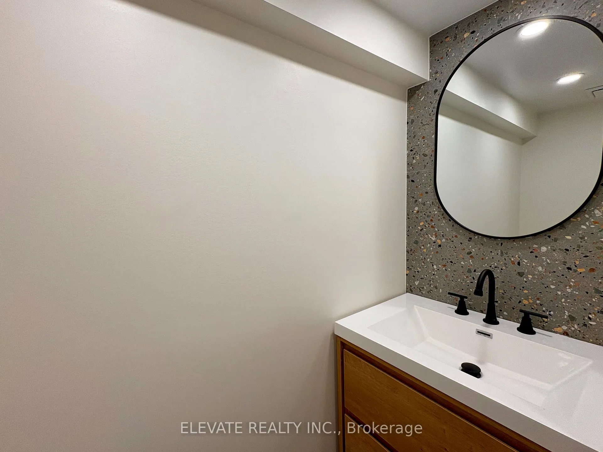 Photo 2 of 275 Mortimer Avenue, Toronto, Danforth Village-East York — HOMEH