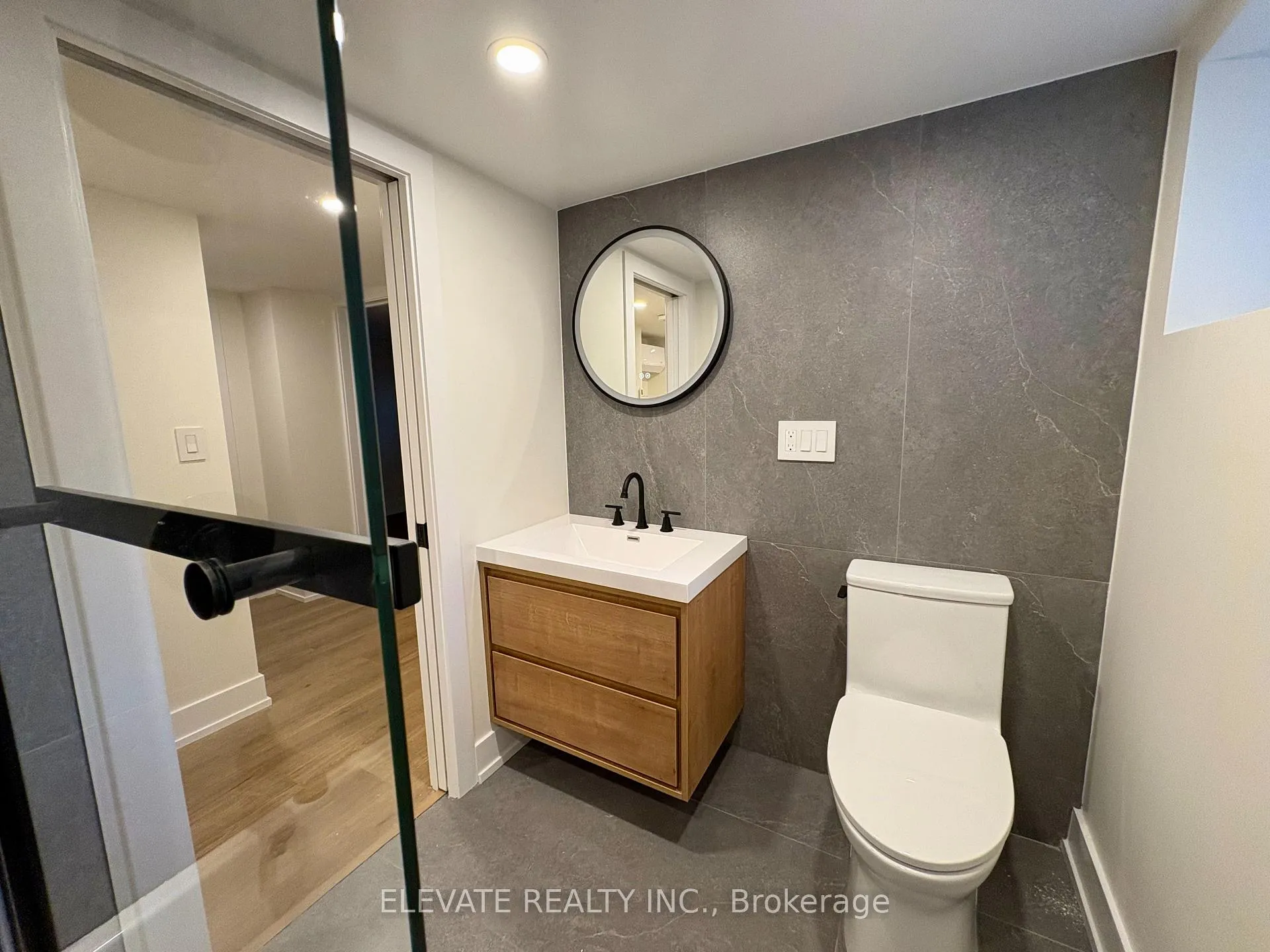 Photo 3 of 275 Mortimer Avenue, Toronto, Danforth Village-East York — HOMEH