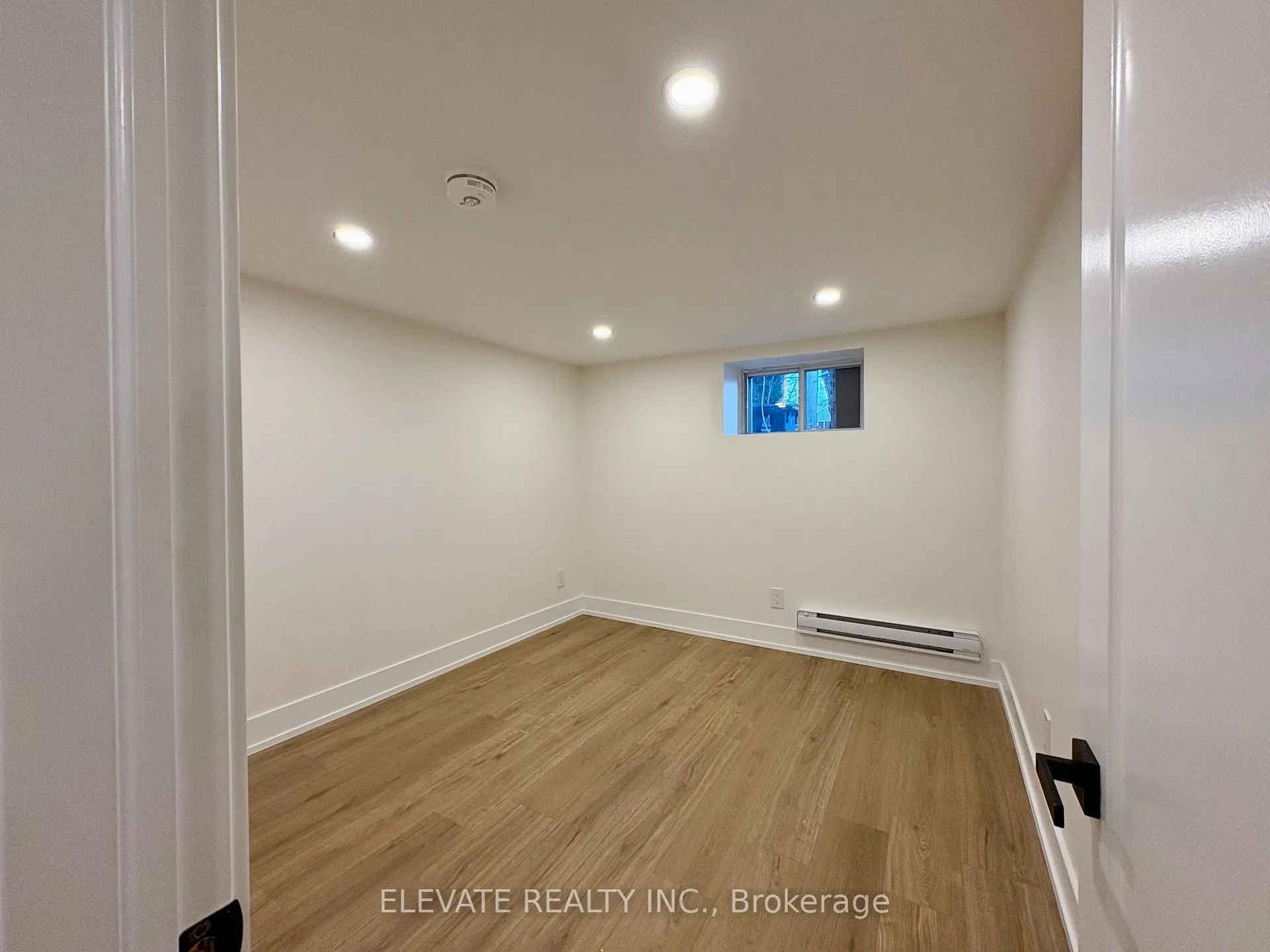 Photo 7 of 275 Mortimer Avenue, Toronto, Danforth Village-East York — HOMEH