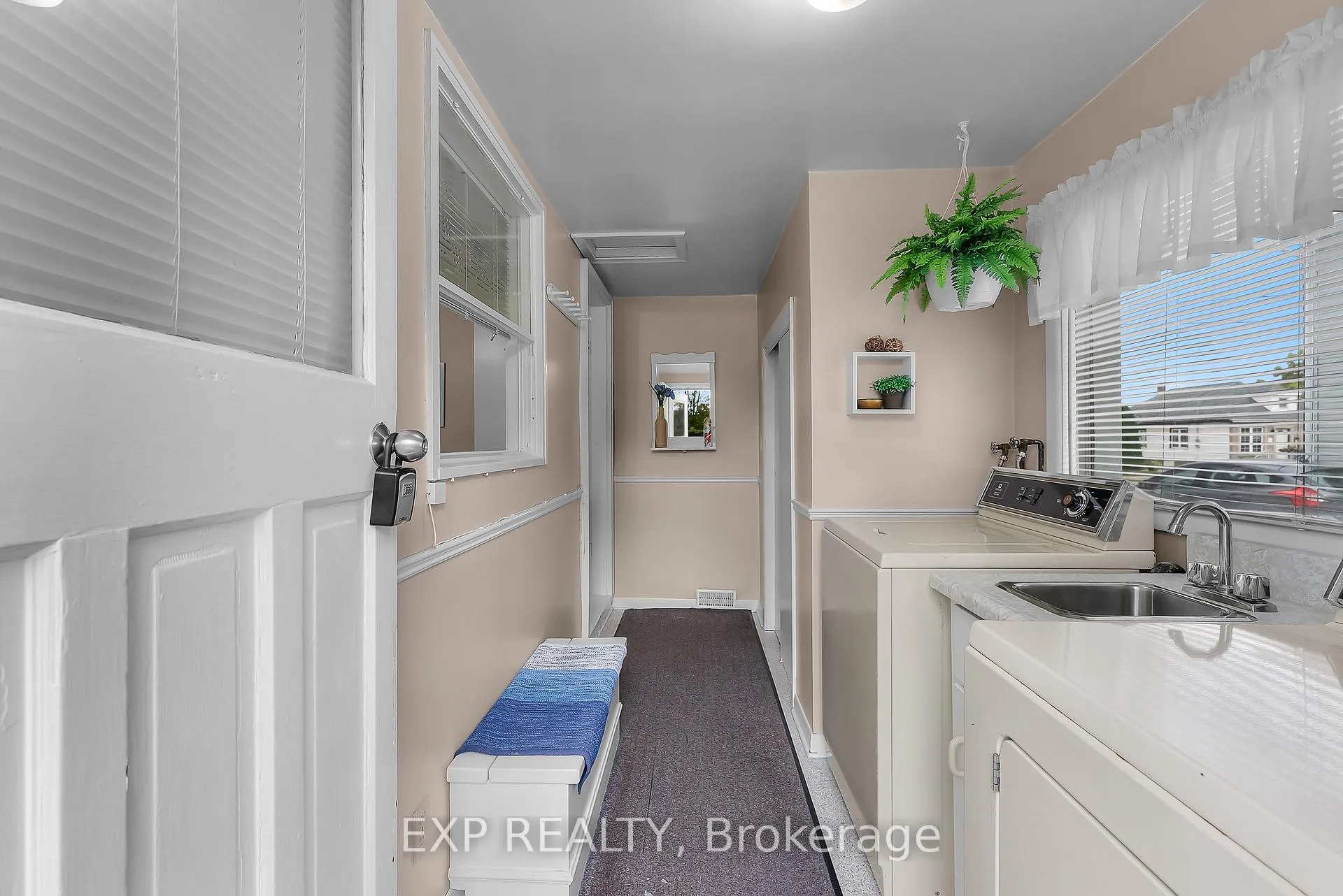Photo 18 of 67 Pine Street S, Thorold, Thorold Downtown — HOMEH