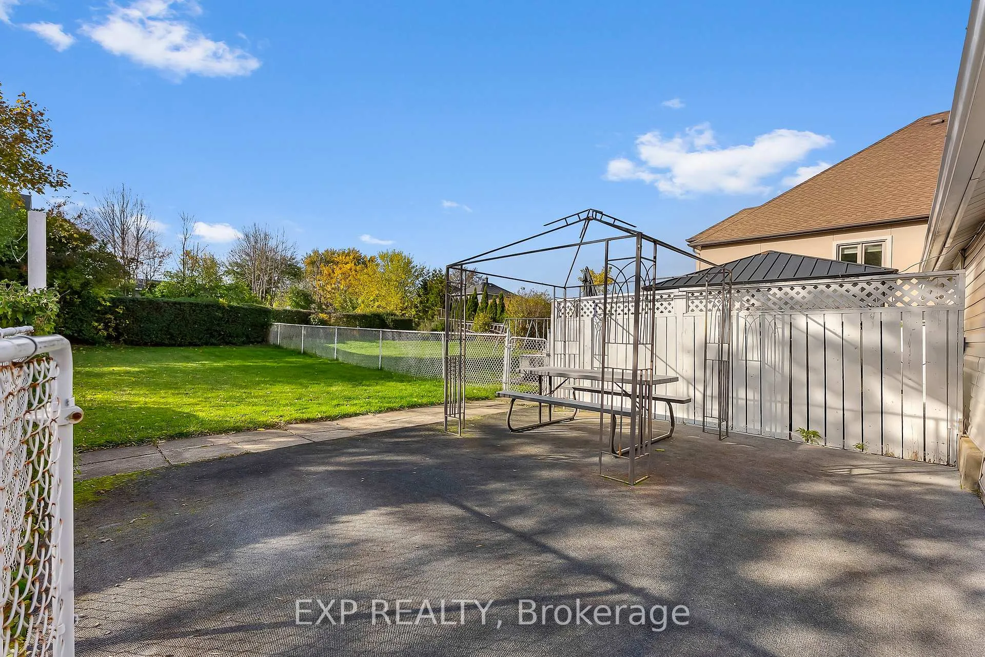 Photo 29 of 67 Pine Street S, Thorold, Thorold Downtown — HOMEH