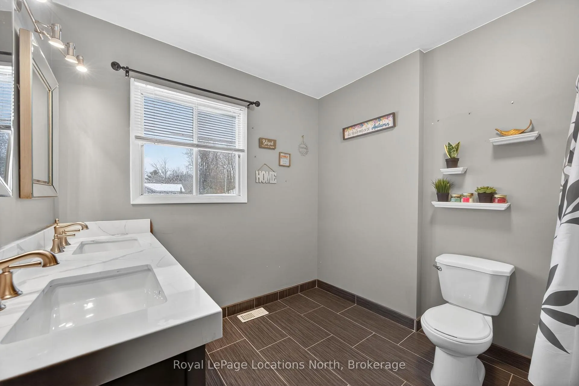 Photo 20 of 40 Rue Vanier, Tiny, Rural Tiny — HOMEH