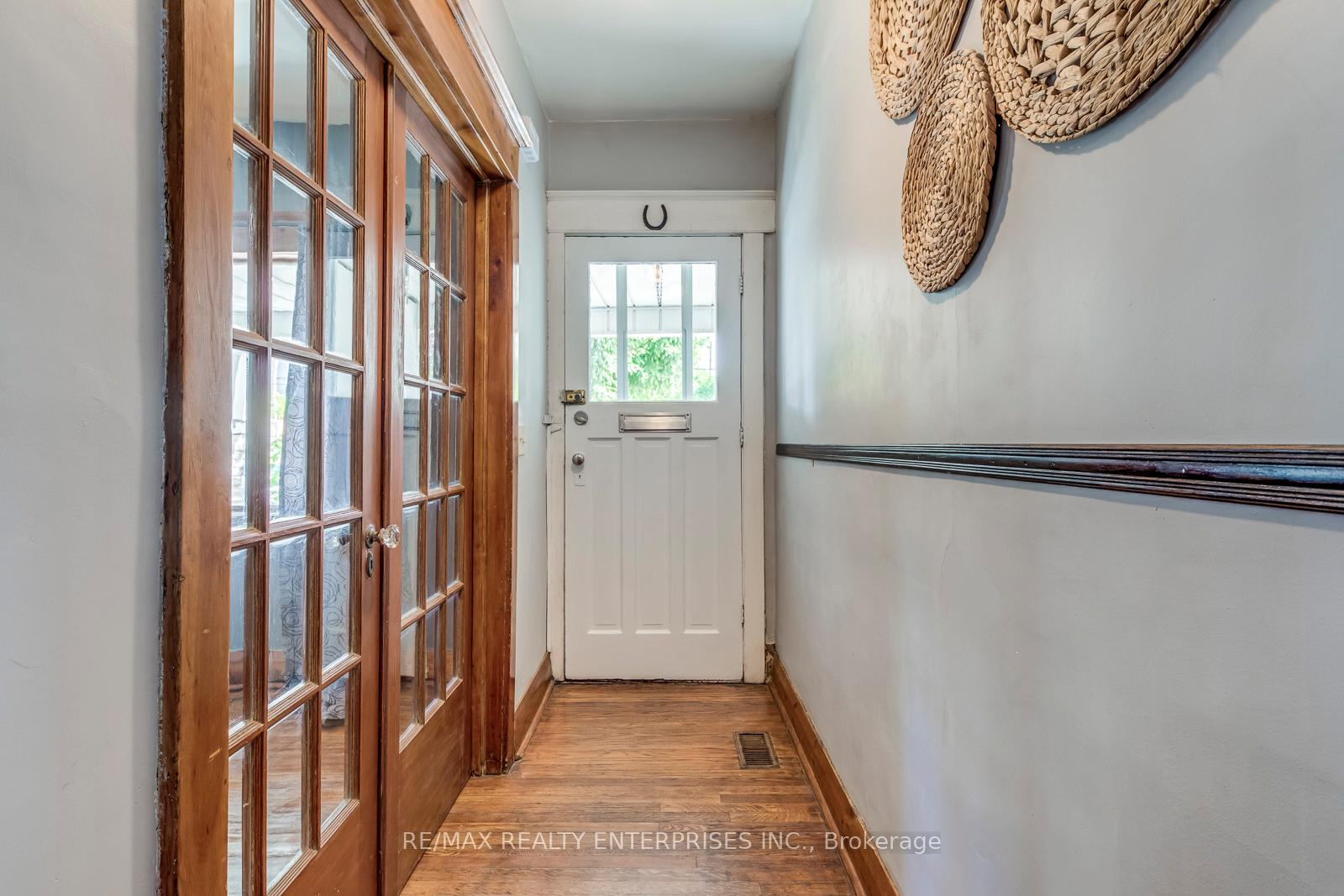 Photo 3 of 370 Coxwell Avenue, Toronto, Greenwood-Coxwell — HOMEH