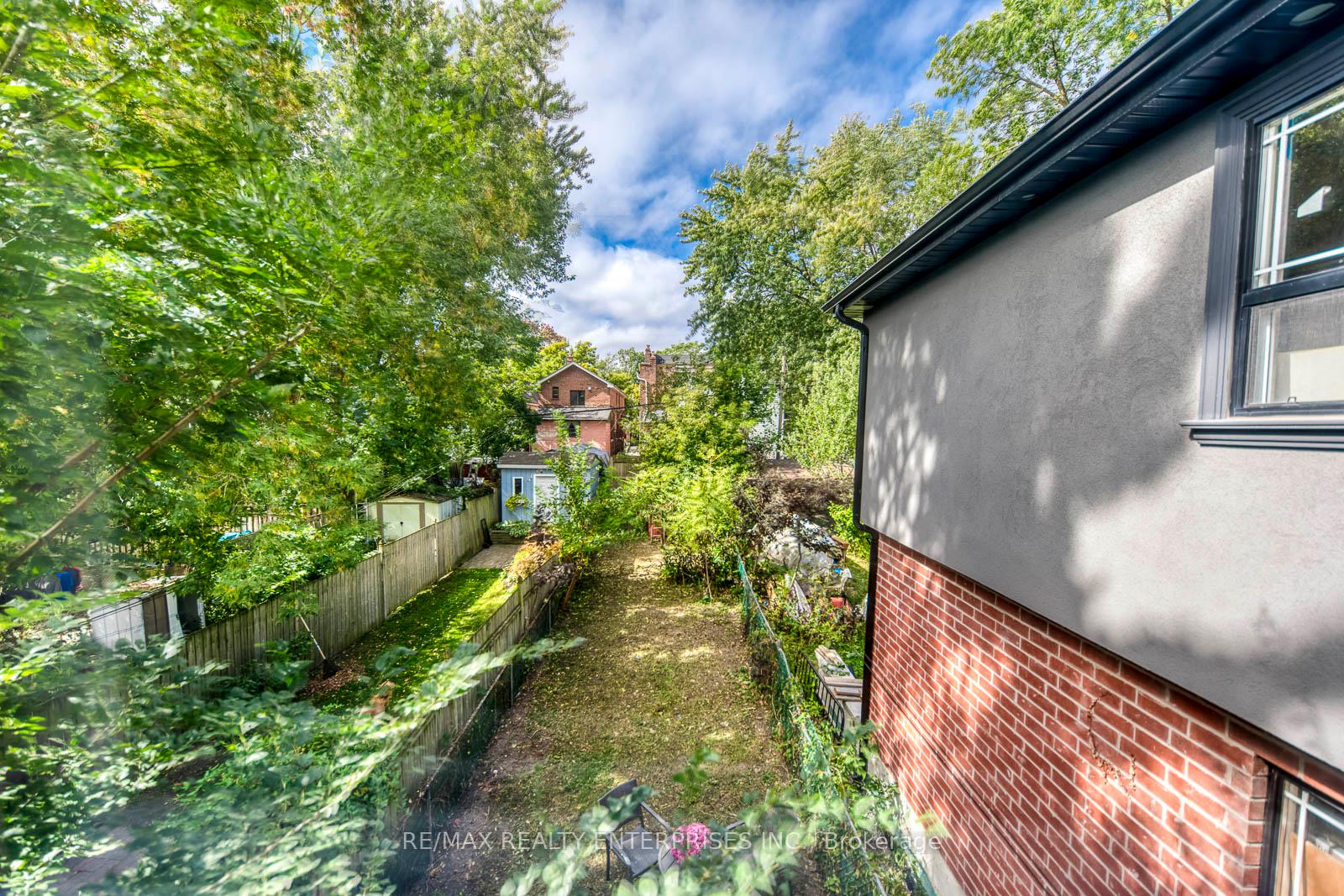 Photo 23 of 370 Coxwell Avenue, Toronto, Greenwood-Coxwell — HOMEH